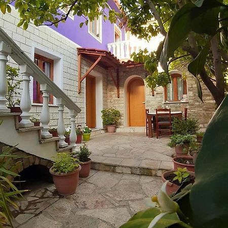 Guesthouse Hlias Gloria Berat Ngoại thất bức ảnh