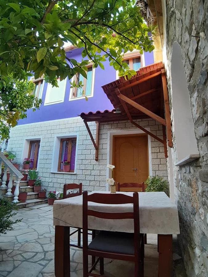 Guesthouse Hlias Gloria Berat Ngoại thất bức ảnh