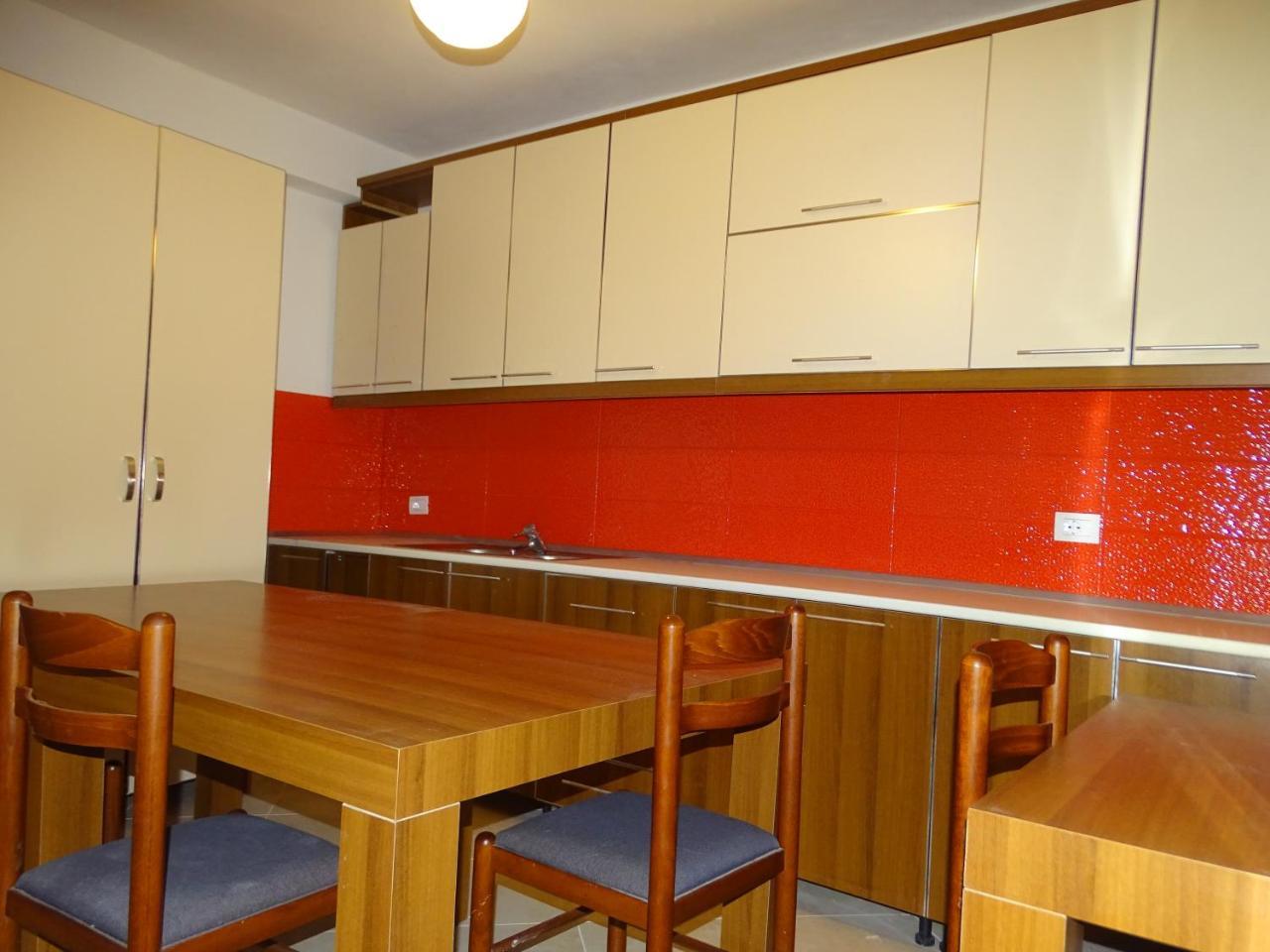 Guesthouse Hlias Gloria Berat Ngoại thất bức ảnh
